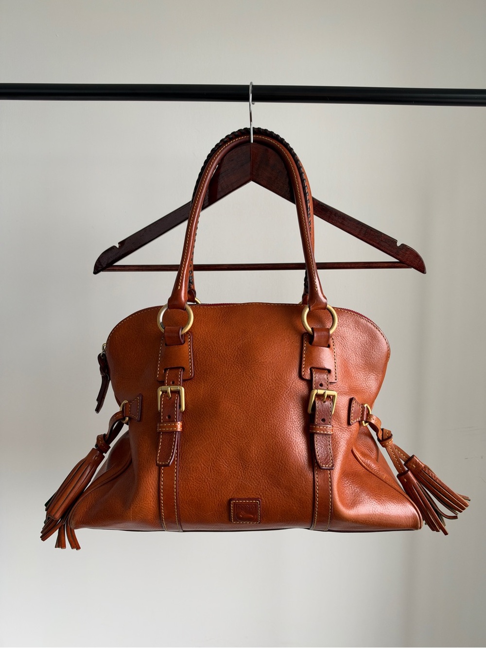 Bag Dooney & Bourke Florentine Leather Domed Buckle Satchel
